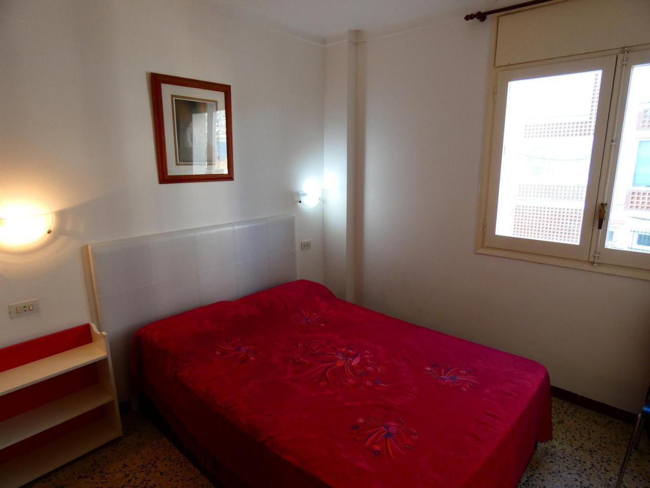 Apartmán Europa 18 Roses Exteriér fotografie
