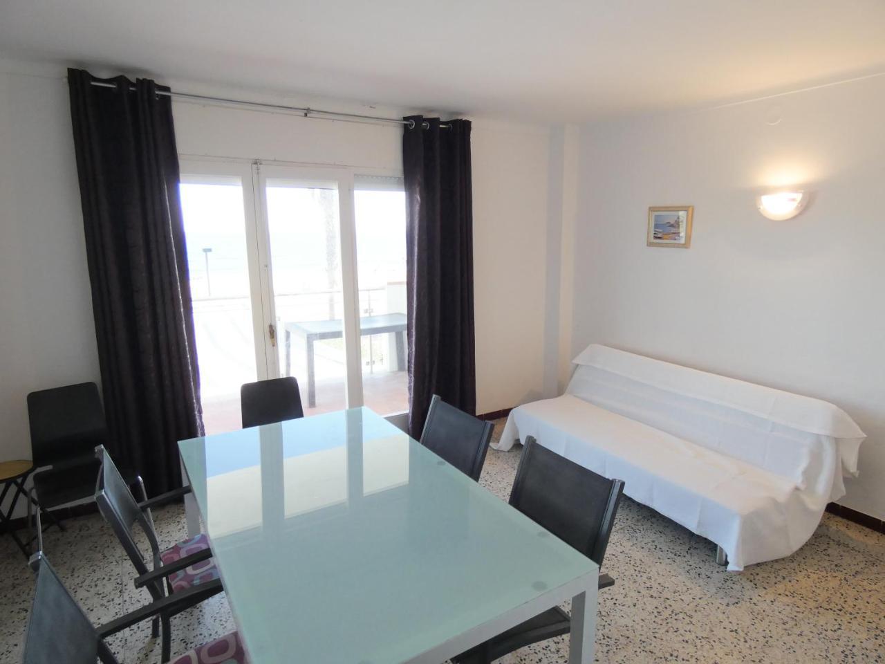 Apartmán Europa 18 Roses Exteriér fotografie